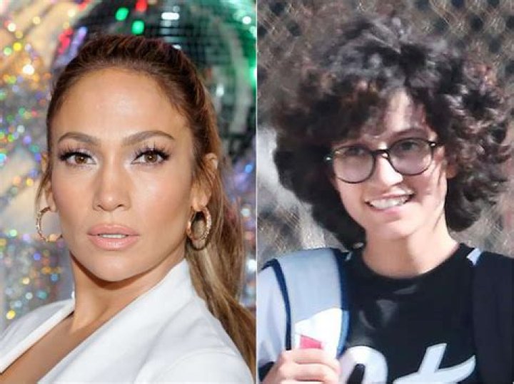 Jennifer Lopez’s Real Hair Without Extensions Is Short and Curly: Photos