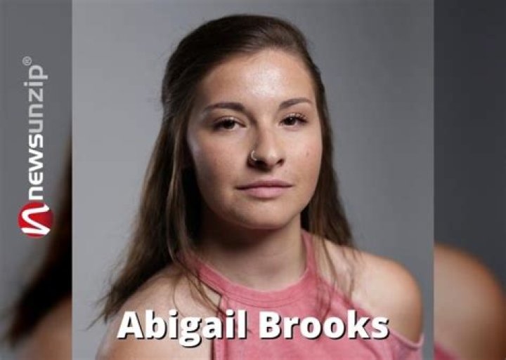 Who is Abigail Brooks? Wiki, Biography, Parents, Age, Height, Boyfriend, Net Worth & More